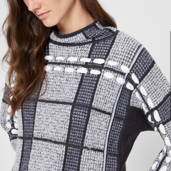 Club Monaco WOOL Chic Black and Gray Plaid Sweater - Picture 4 of 9